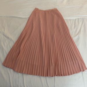 Babaton jude skirt. Blush pink pleated skirt